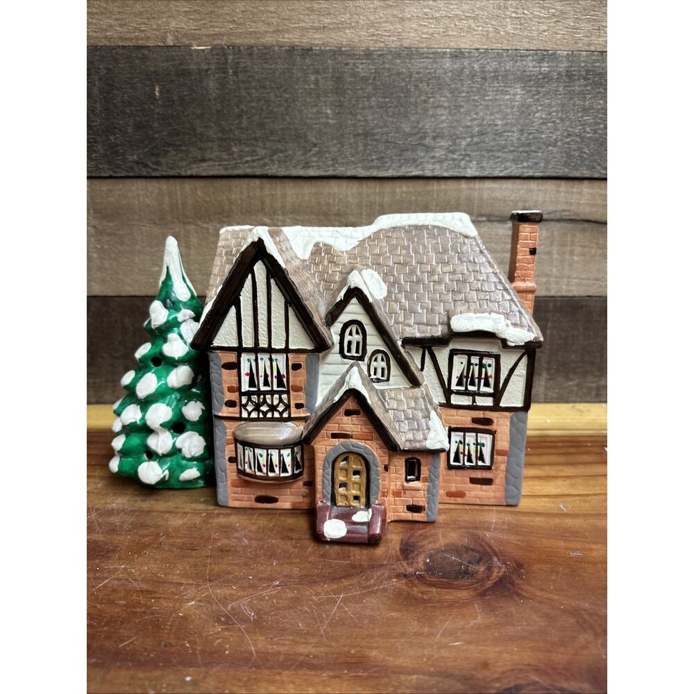 Dept. 56 Snow Village Highland House 5063-6 1987